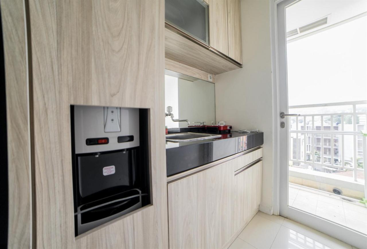 Modern 1br Near Cihampelas At Parahyangan By Travelio * Bandung